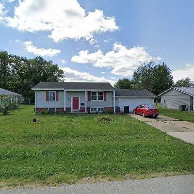 1806 Garfield Ave, Charleston, IL 61920