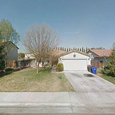 1954 Pioneer Ave, Porterville, CA 93257