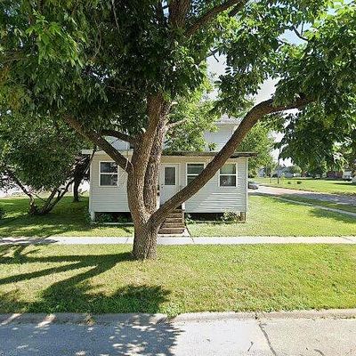 202 W Main St, Lisbon, IA 52253