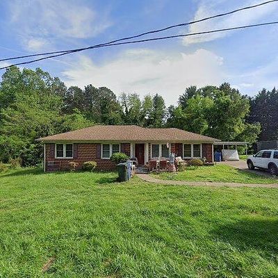 2266 9 Th Avenue Dr Ne, Hickory, NC 28601