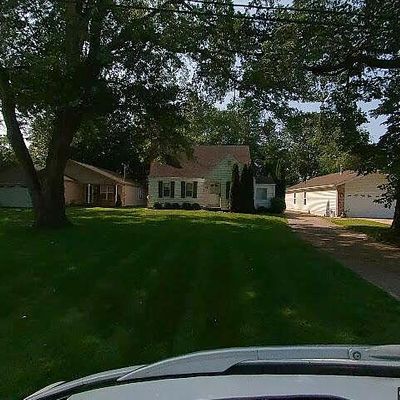 228 Charlotte St, Painesville, OH 44077