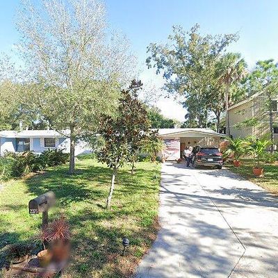 2375 Navarez Ave, Safety Harbor, FL 34695