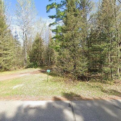 2487 Columbus Rd, Eagle River, WI 54521