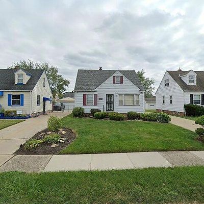 20800 Franklin Rd, Maple Heights, OH 44137