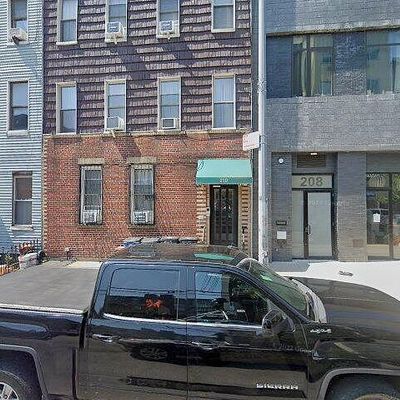 210 N 8 Th St, Brooklyn, NY 11211