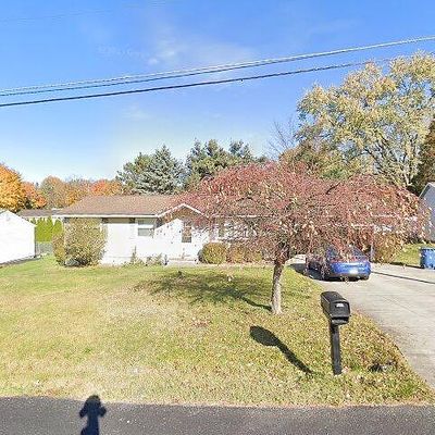 29 E Wellock Dr, Coventry Township, OH 44319