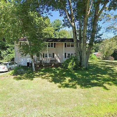 3 Fairview Dr, Spencer, MA 01562