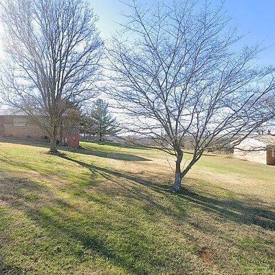 300 Victor Ln, Whitesburg, TN 37891