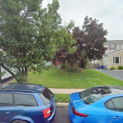 305 Greenbriar Ln, Havertown, PA 19083