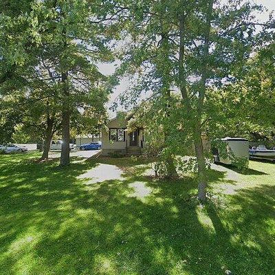 305 W Chestnut St, Silver Lake, WI 53170