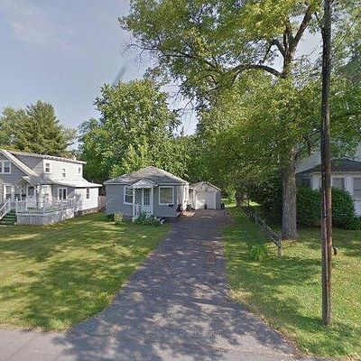 306 Brookfield Rd, Syracuse, NY 13211