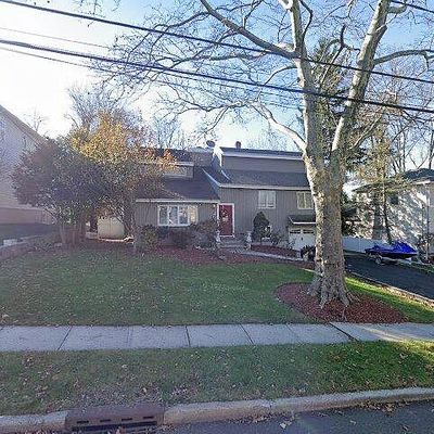 316 Spencer Pl, Paramus, NJ 07652