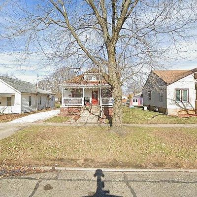 3208 Shelby Ave, Mattoon, IL 61938