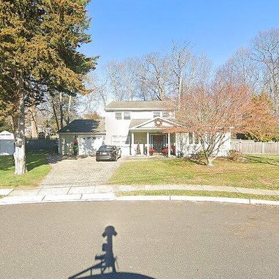 27 Eisele Ave, Ocean, NJ 07712