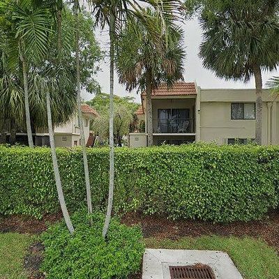 402 Lakeview Dr #201, Weston, FL 33326