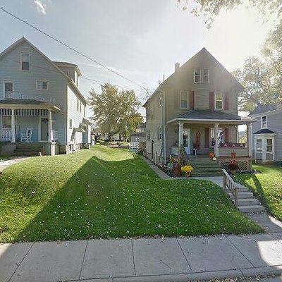 329 W North Ave, East Palestine, OH 44413