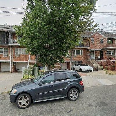 33 Paerdegat 6 Th St, Brooklyn, NY 11236