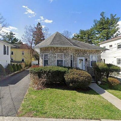 332 Hillside Ave, Leonia, NJ 07605