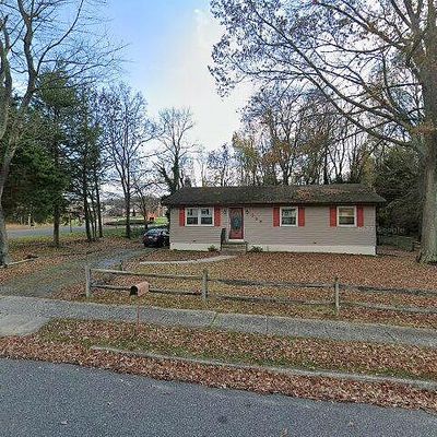 336 W Chestnut St, Clayton, NJ 08312