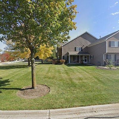 472 Village Creek Dr, Lake In The Hills, IL 60156