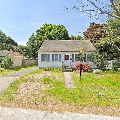 5 Calef St, Saco, ME 04072