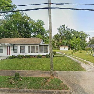 411 Morgan Ave, Chattahoochee, FL 32324