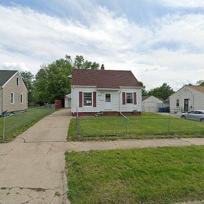 424 Lester St, Waterloo, IA 50703