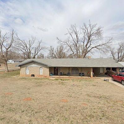 427 W Oak, Binger, OK 73009