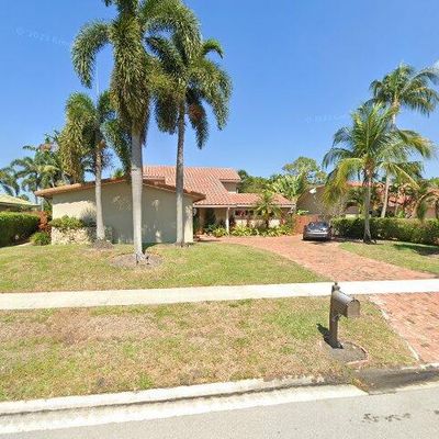 5749 Wind Drift Ln, Boca Raton, FL 33433