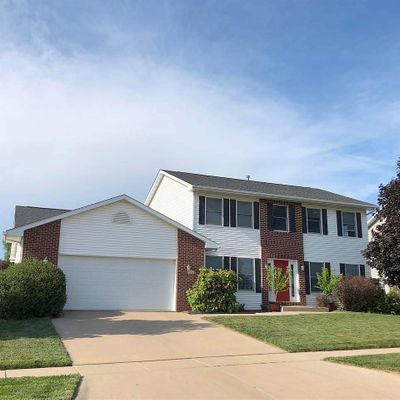 602 Plum St, Solon, IA 52333