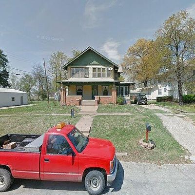 612 E 3 Rd St, Eureka, KS 67045