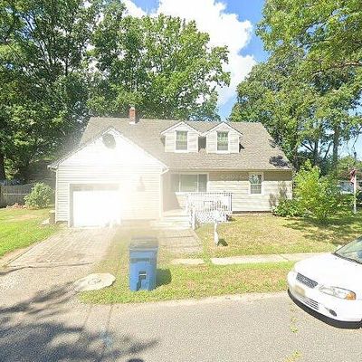 53 Pinewood Ave, Hazlet Township, NJ 07734