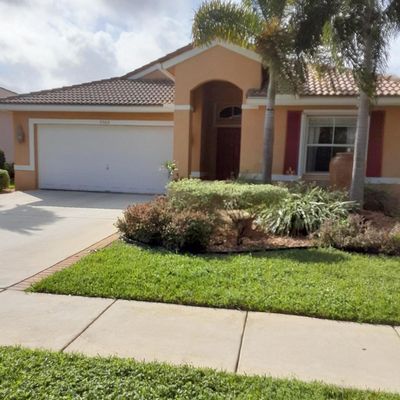 5369 Oakmont Village Cir, Lake Worth, FL 33463