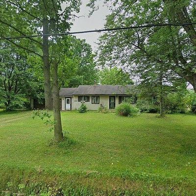5560 Wilkes Rd, Atwater, OH 44201