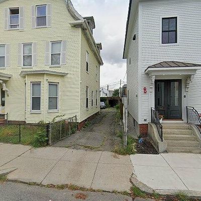 558 E 5 Th St, South Boston, MA 02127