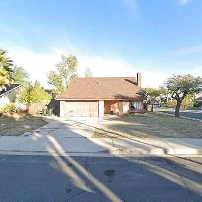 565 S Althea Ave, Rialto, CA 92376