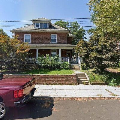 722 Derstine Ave, Lansdale, PA 19446