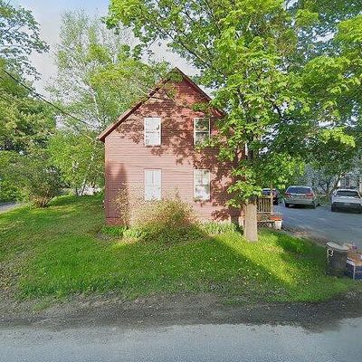 74 High St, Fairfield, ME 04937