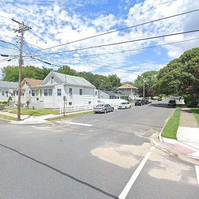 755 4 Th St, Somers Point, NJ 08244