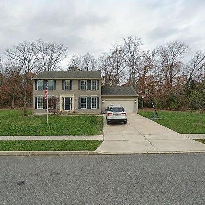 768 Foxmoor Dr, Vineland, NJ 08361