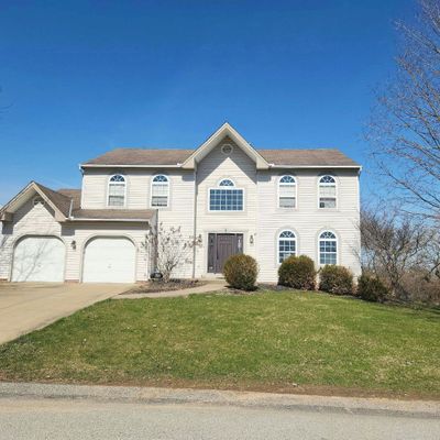 8 High Ridge Ct, New Kensington, PA 15068