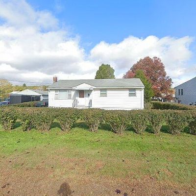 80 Corey Rd, Groton, CT 06340