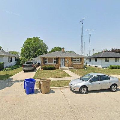 8008 26 Th Ave, Kenosha, WI 53143