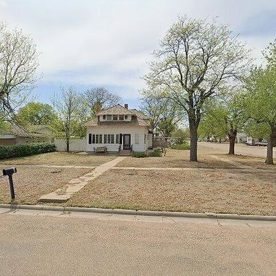 801 S Van Buren St, Hugoton, KS 67951