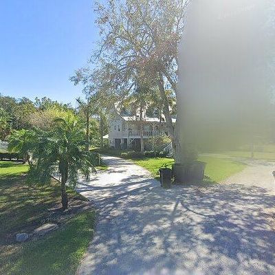 808 35 Th Avenue Dr W, Palmetto, FL 34221