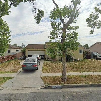 702 N Grandee Ave, Compton, CA 90220