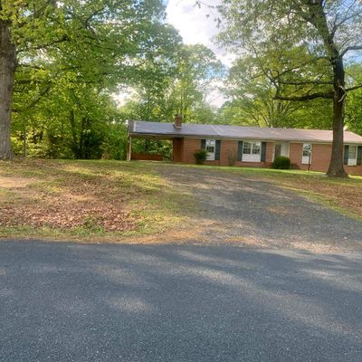 9108 Wheelers Spring Rd, Appomattox, VA 24522