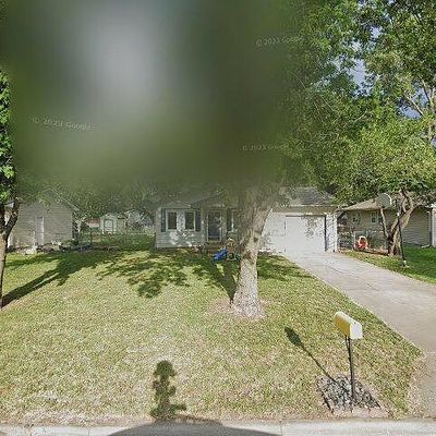 907 Money St, Augusta, KS 67010