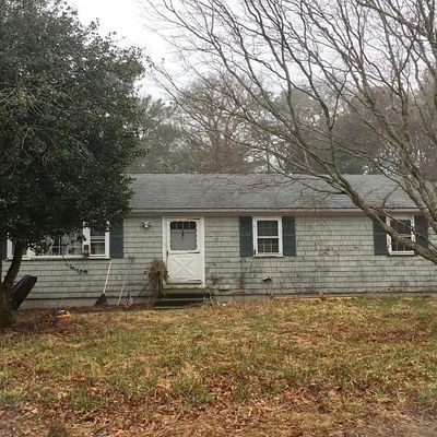 91 Rudder Rd, Hyannis, MA 02601