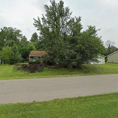 110 Southlane Dr, Elberfeld, IN 47613